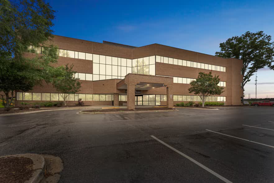 Edisto Oral Surgery building exterior, front entrance
